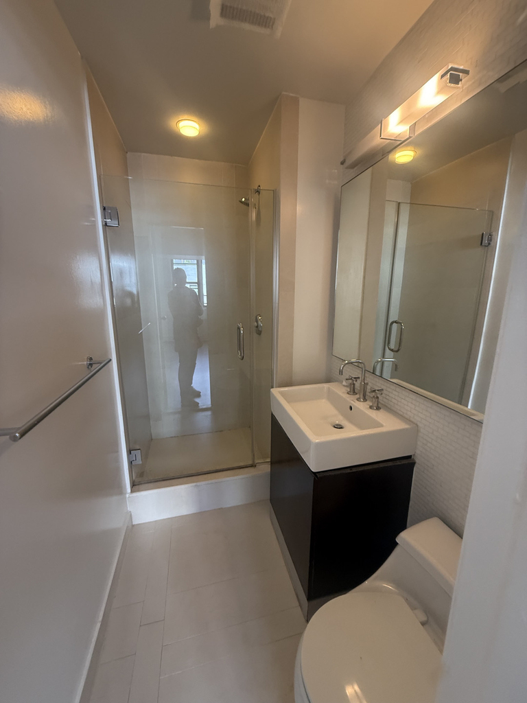 220 East 63rd Street - Photo 15