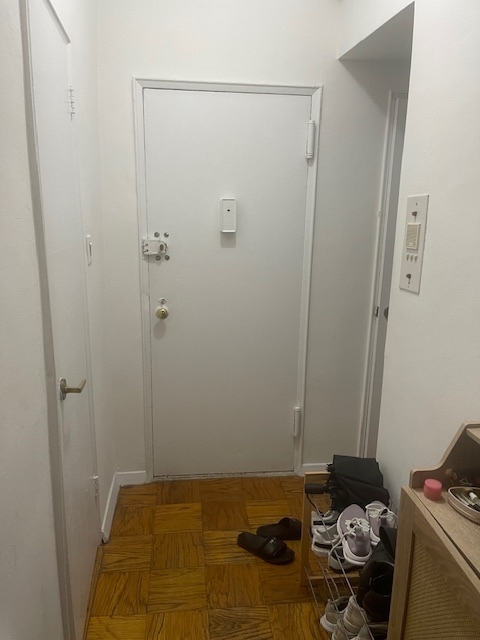 West 30th Street - Photo 8
