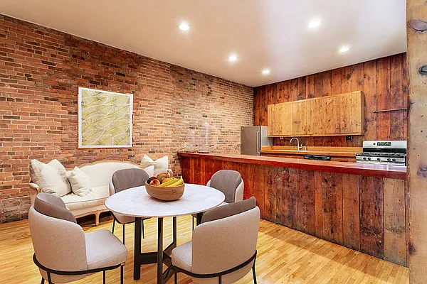 9 St Marks Place - Photo 4