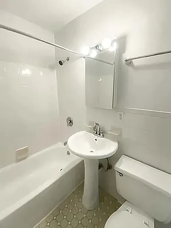 951 Amsterdam Avenue - Photo 5