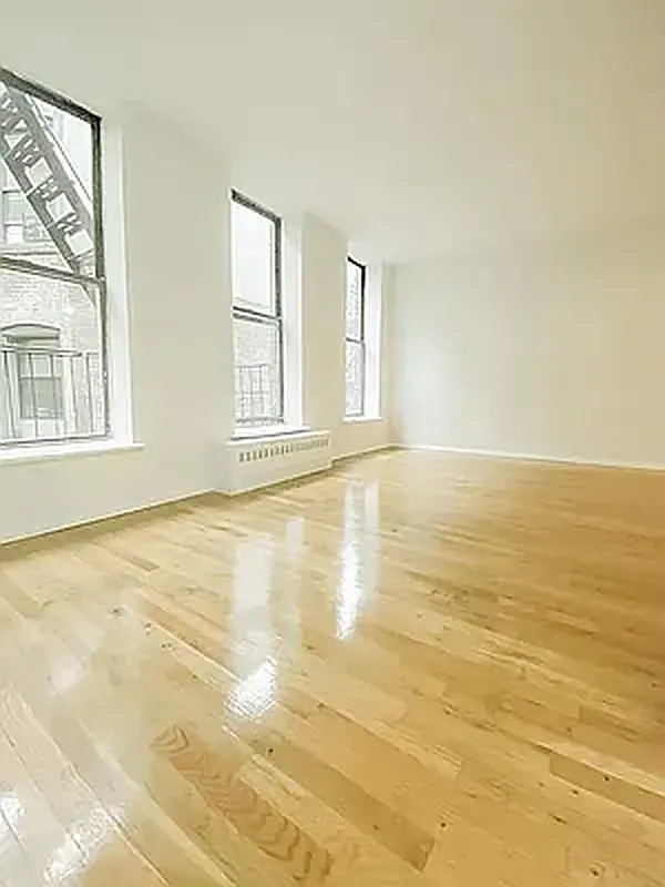 951 Amsterdam Avenue - Photo 0