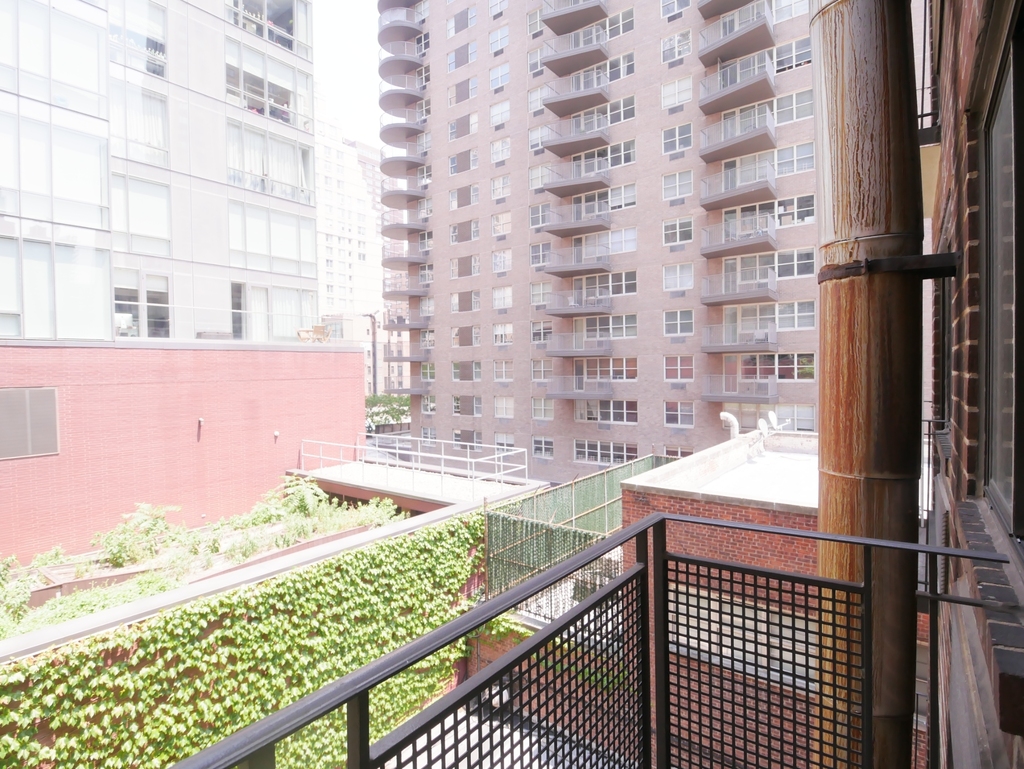 157 East 85th Street - Photo 7