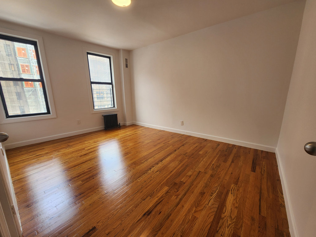 130 Ft Washington Avenue - Photo 2