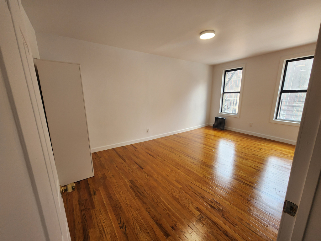 130 Ft Washington Avenue - Photo 1