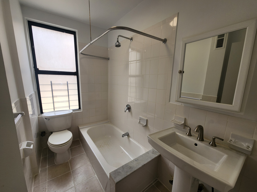 130 Ft Washington Avenue - Photo 4