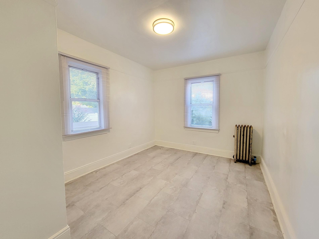 147-42 109th Ave - Photo 6