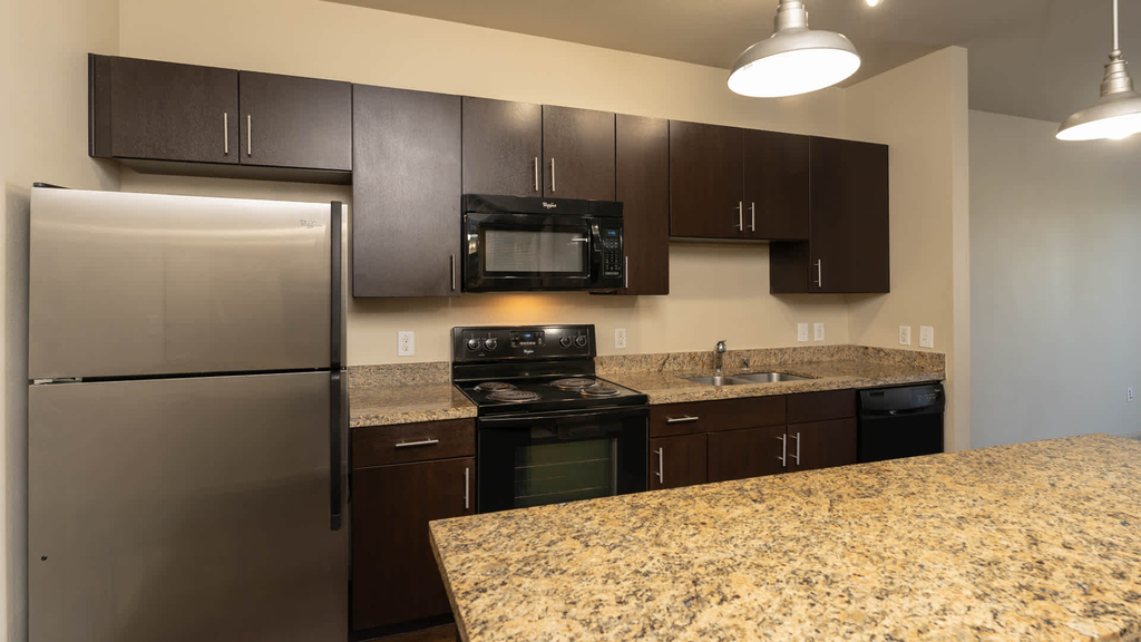 1111 S Main St - Photo 6