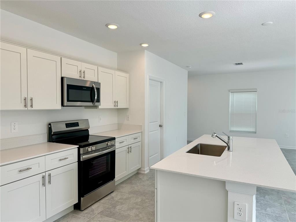 1727 Foreman Road - Photo 5