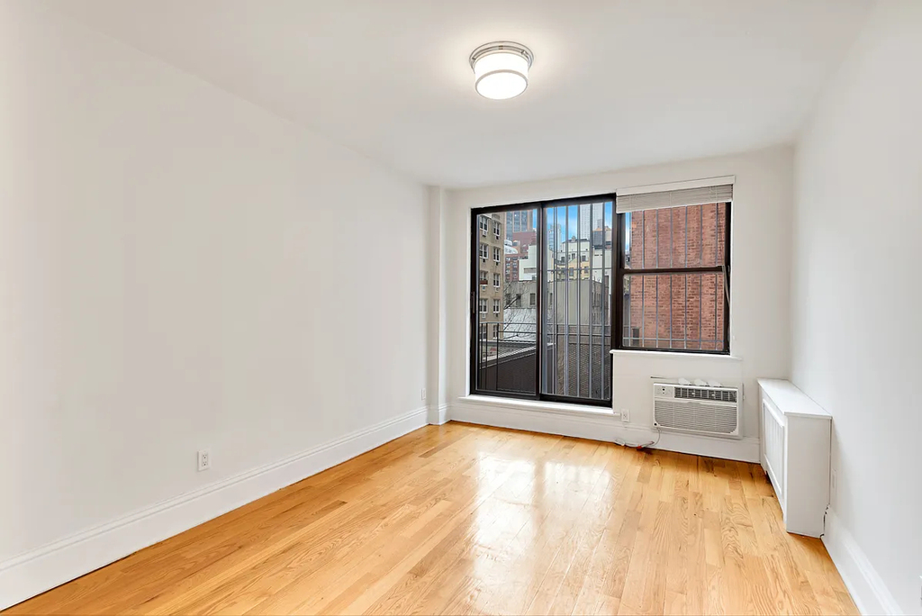 Second Ave #5C - Photo 0