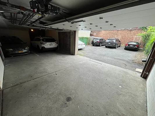 61 Village Road North - Photo 13