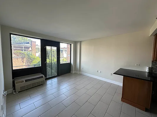 61 Village Road North - Photo 0