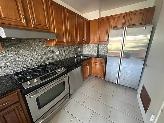 61 Village Road North - Photo 4