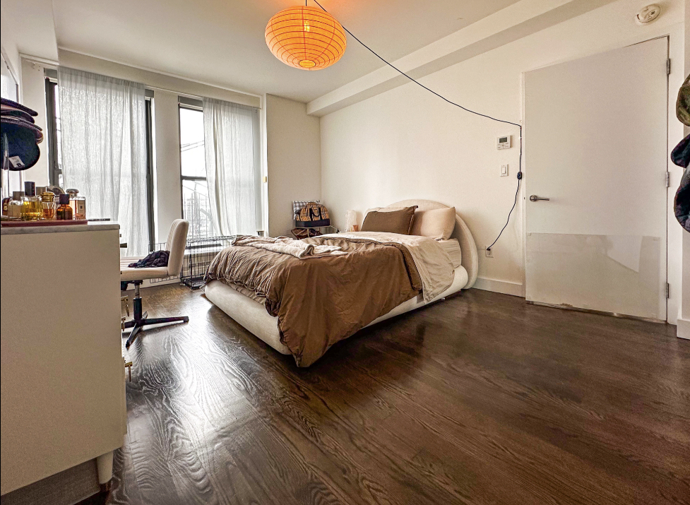 666 West End Avenue - Photo 3