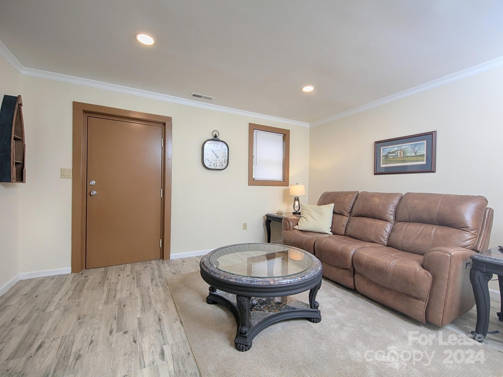 177 Goodman Road - Photo 0
