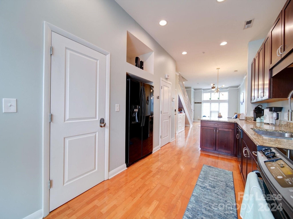 546 New Bern Station Court - Photo 32