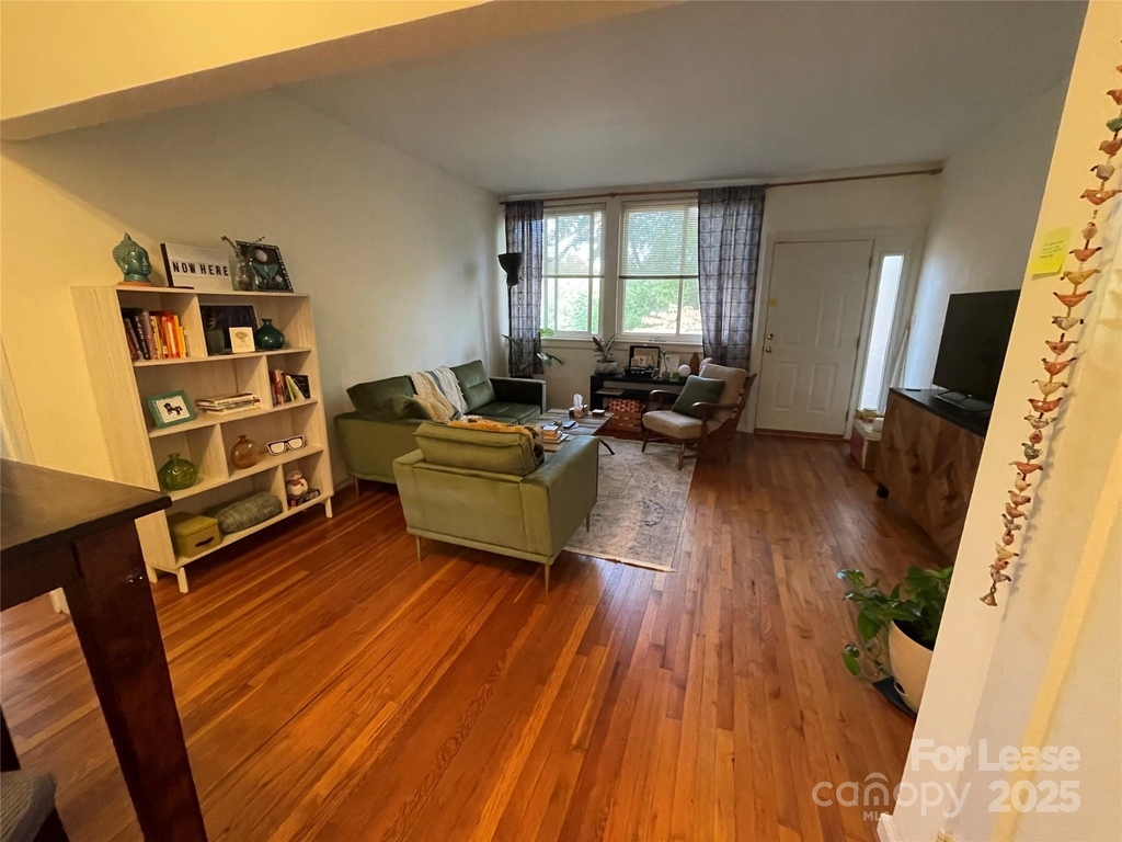 2513 Vail Avenue - Photo 8