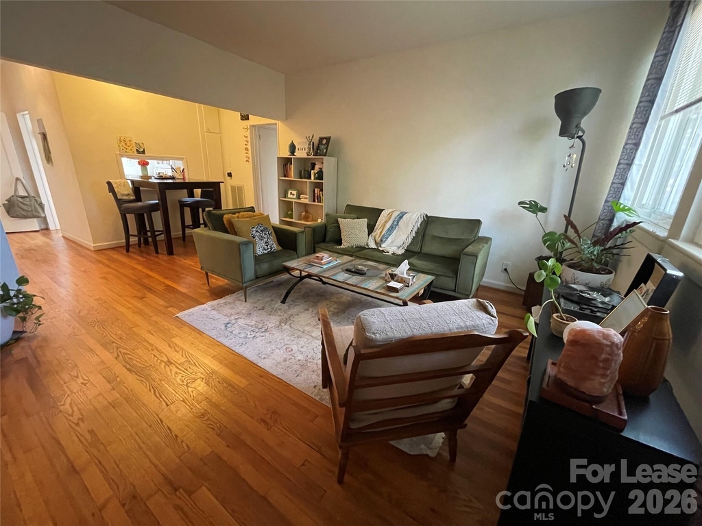 2513 Vail Avenue - Photo 7