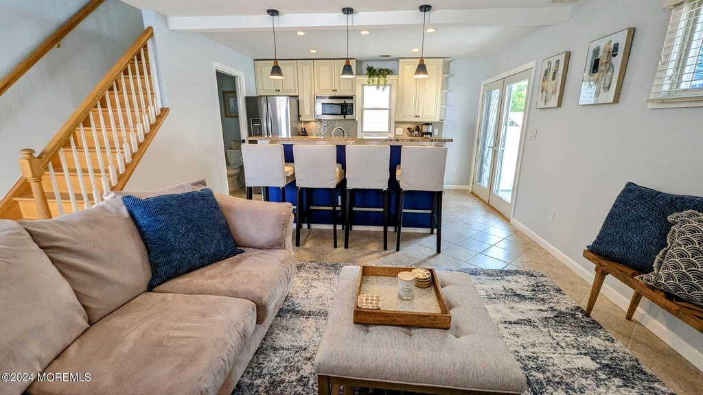 2302 Grand Central Avenue - Photo 2