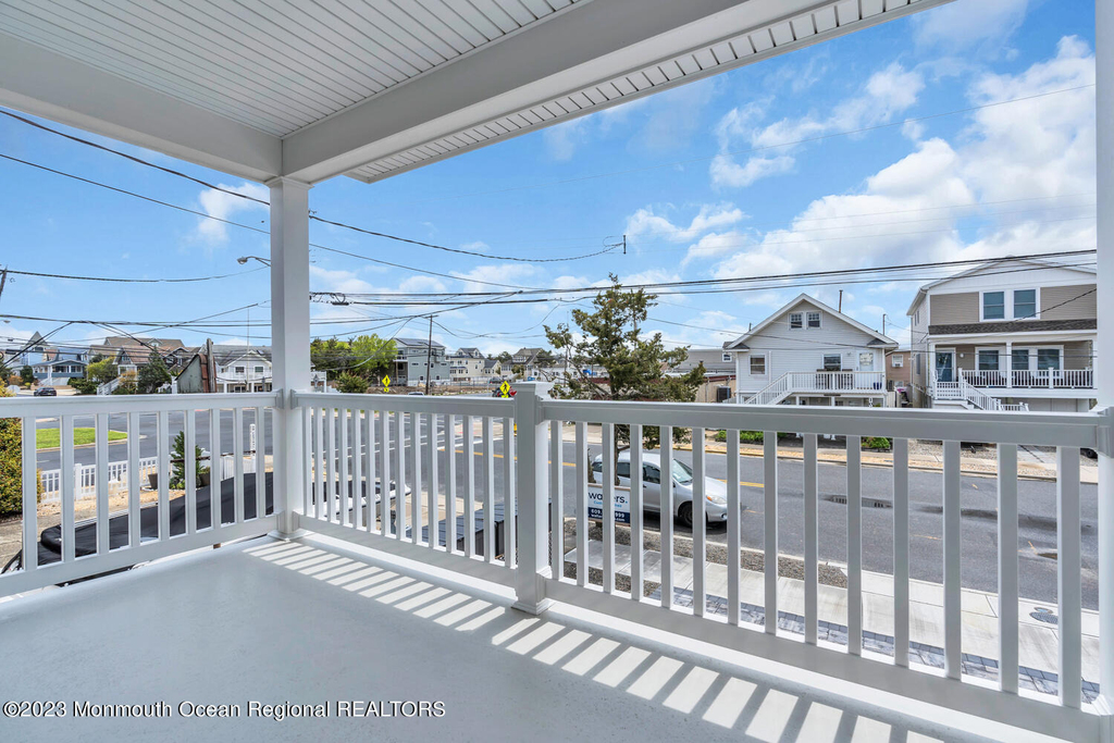 106 8th Avenue - Photo 15