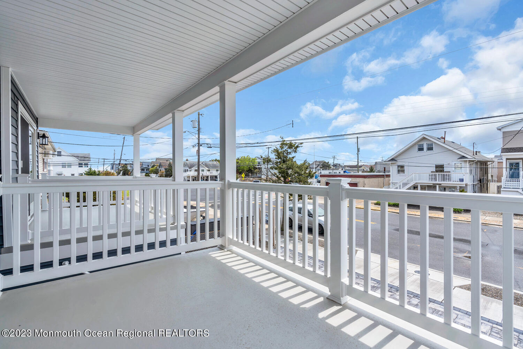 106 8th Avenue - Photo 10
