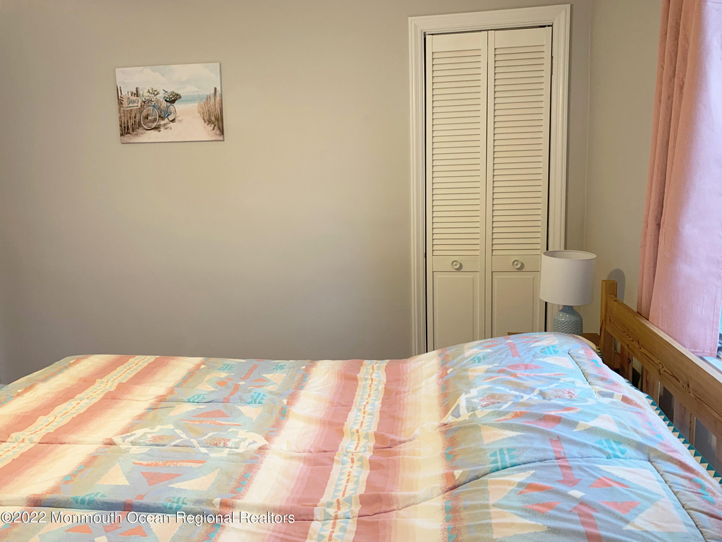 515 Monmouth Avenue - Photo 10