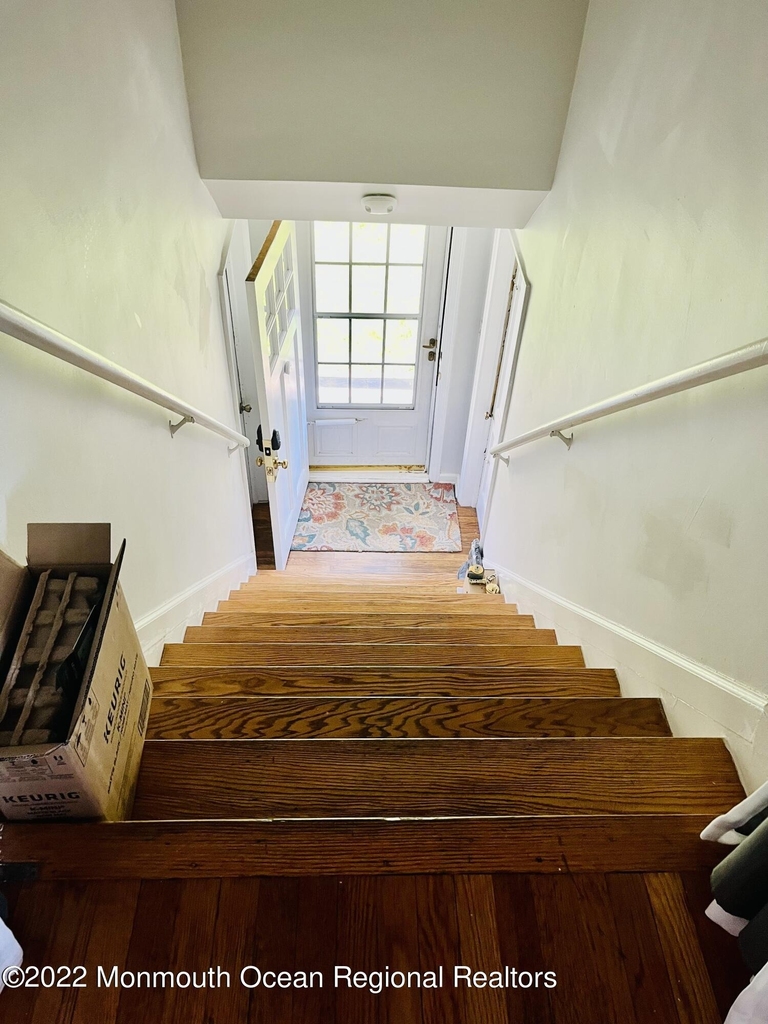 515 Monmouth Avenue - Photo 13
