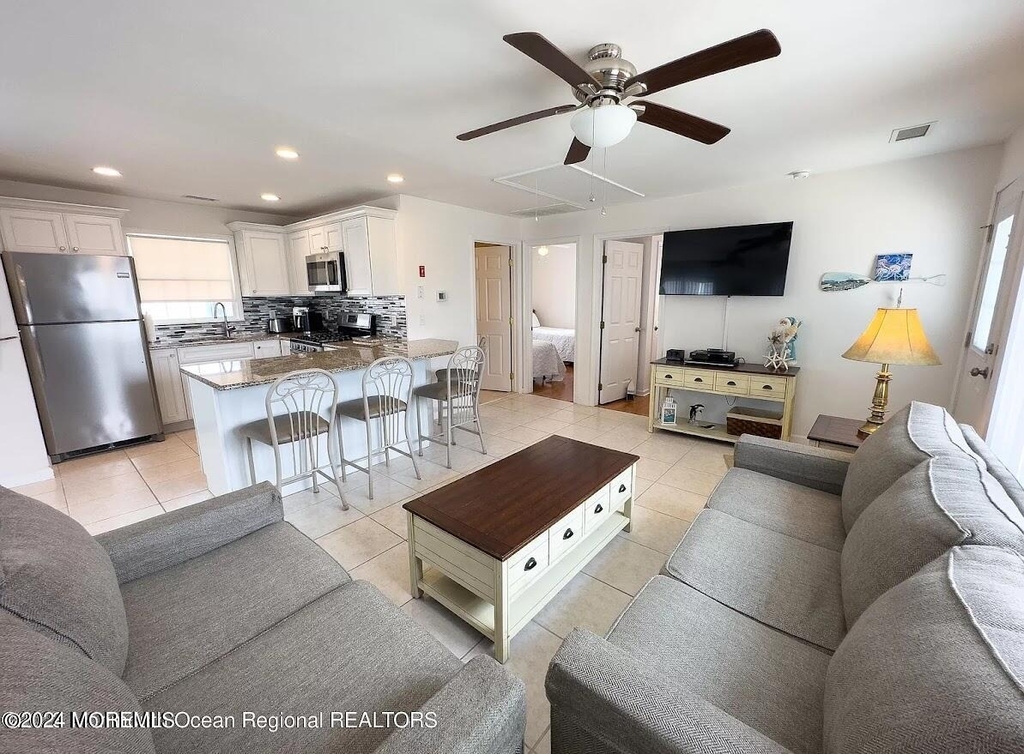 1707r Baltimore Avenue - Photo 2