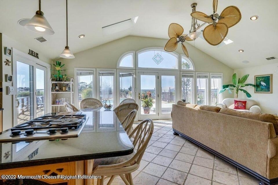 2023 Bay Boulevard - Photo 8