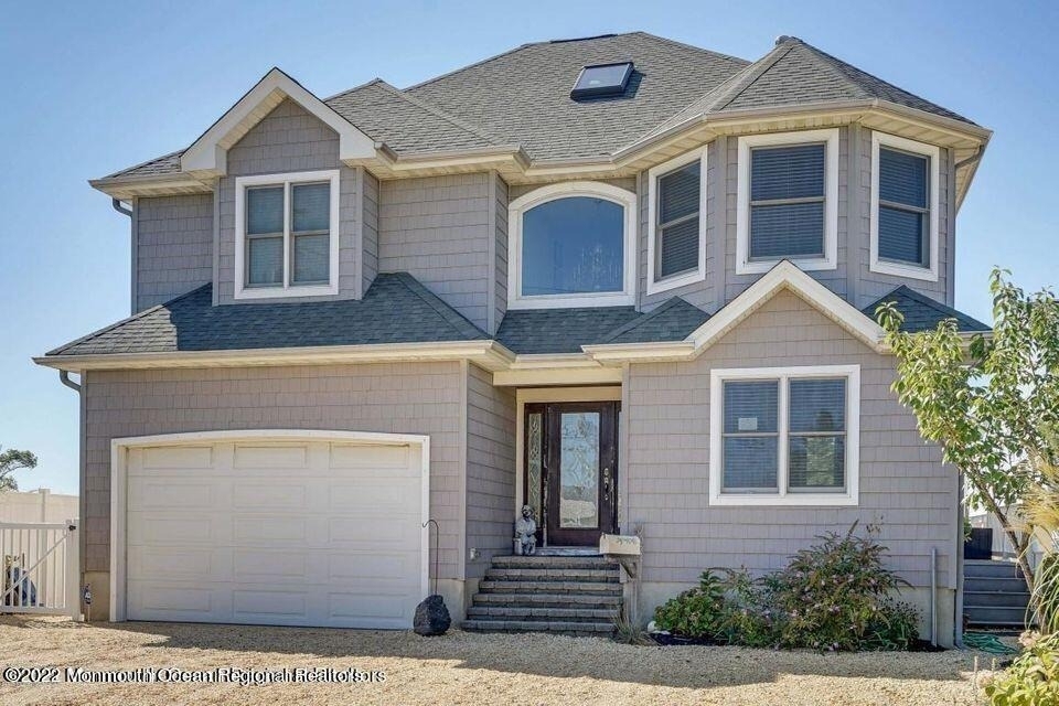 2023 Bay Boulevard - Photo 1