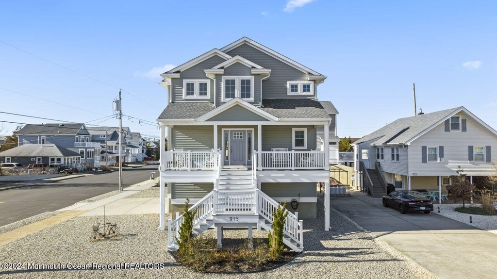 915 Sw Central Avenue - Photo 1