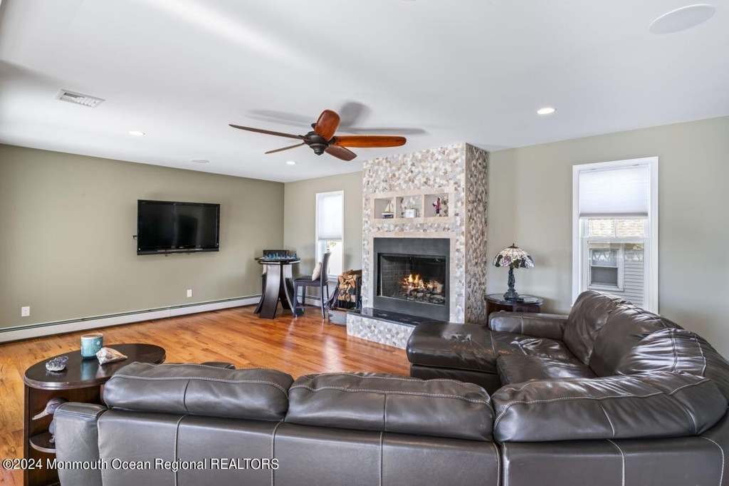 915 Sw Central Avenue - Photo 9