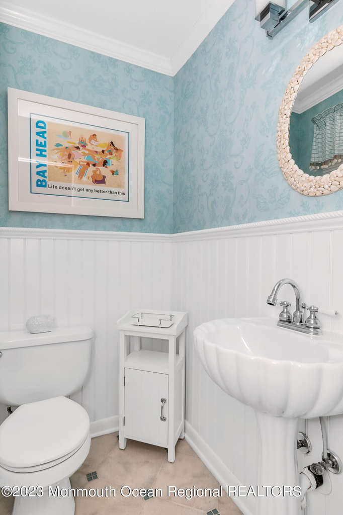 649 Main Avenue - Photo 4