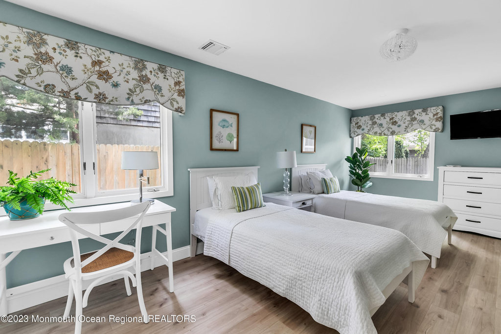649 Main Avenue - Photo 16