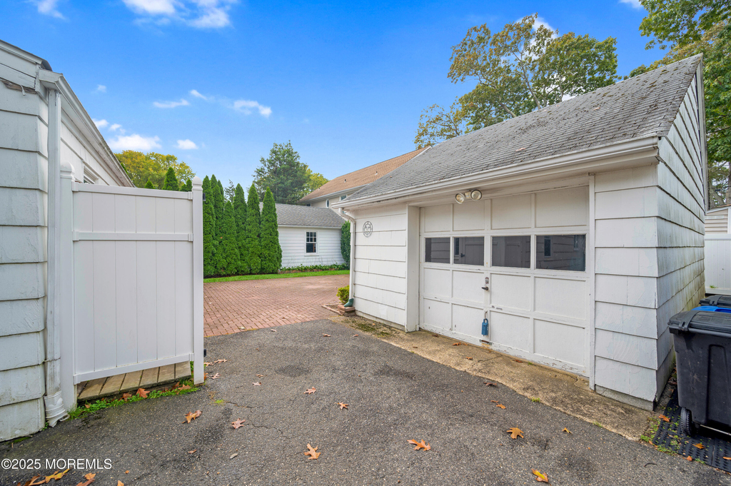 2203 3rd Avenue - Photo 19