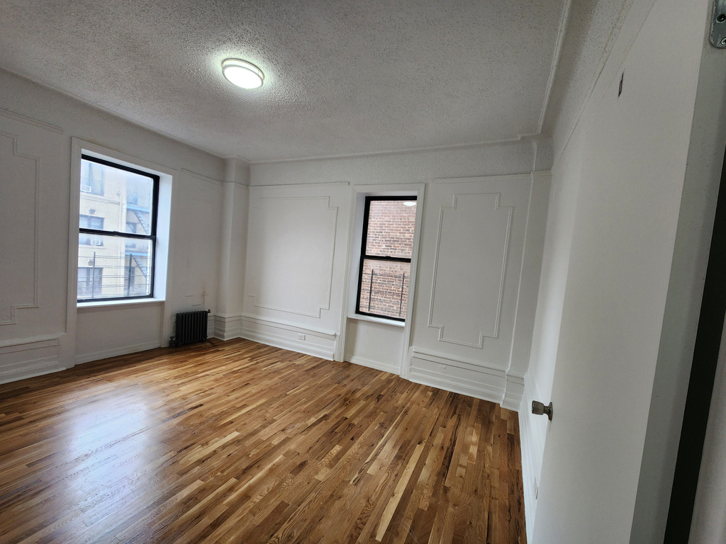 550 West 157th Street - Photo 4
