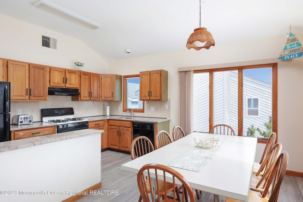 1 New Jersey Avenue - Photo 13