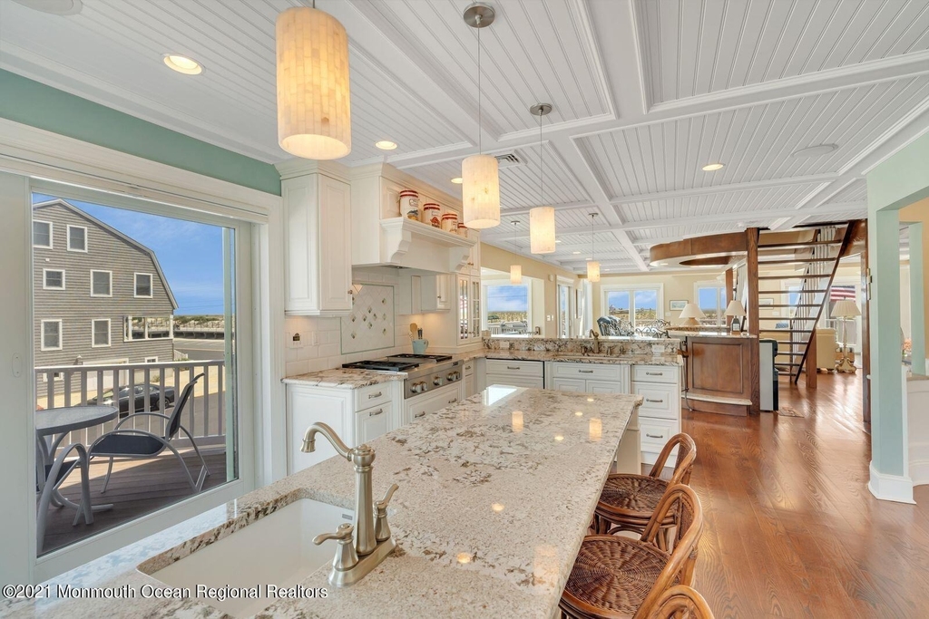 1101 S Ocean Avenue - Photo 48