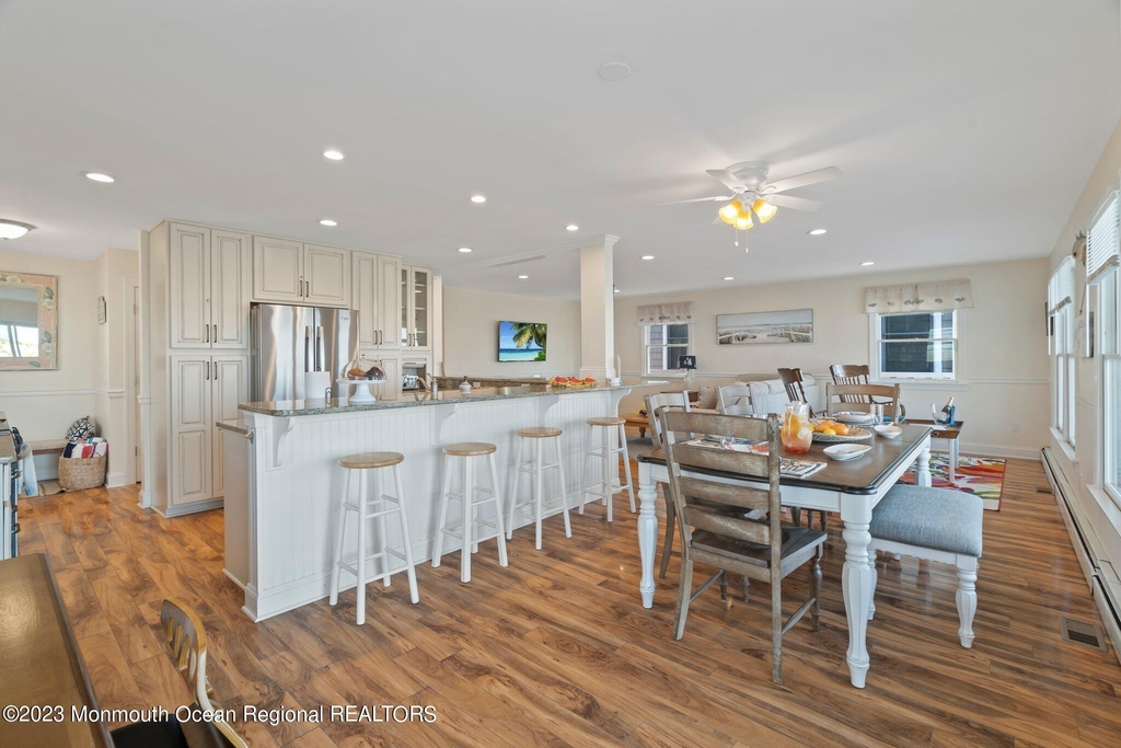 1404 Oceanfront - Photo 27