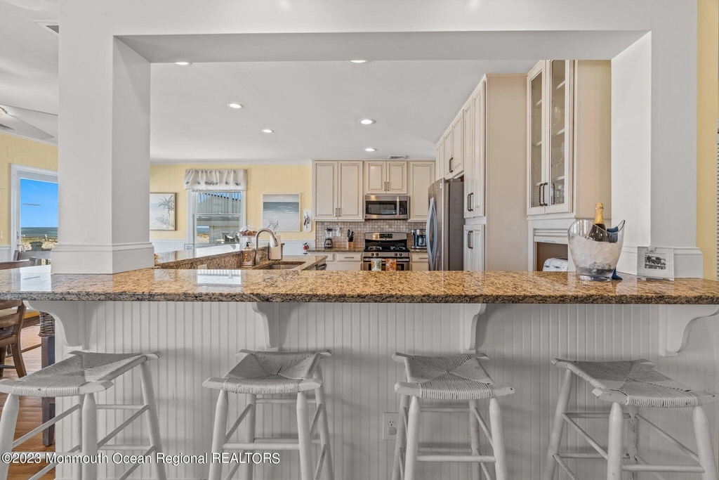 1404 Oceanfront - Photo 24