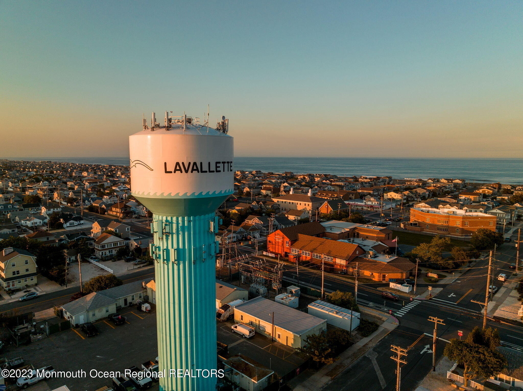 1404 Oceanfront - Photo 8