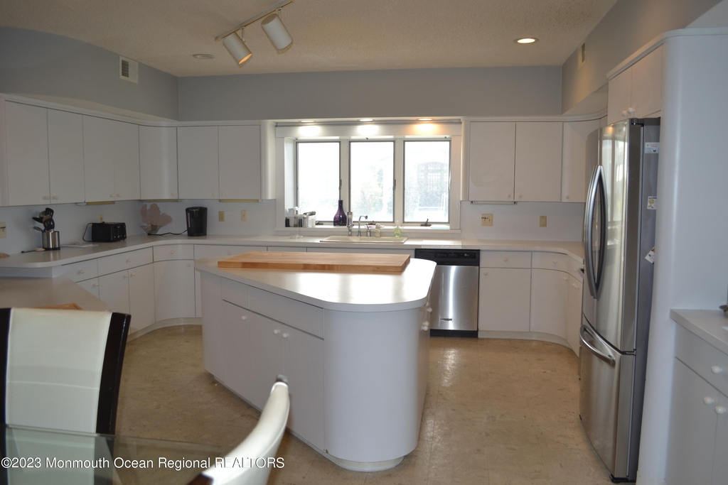 106 Oceanfront - Photo 7