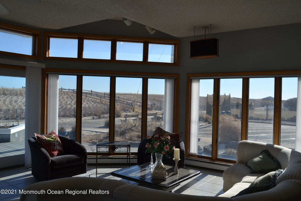 106 Oceanfront - Photo 21