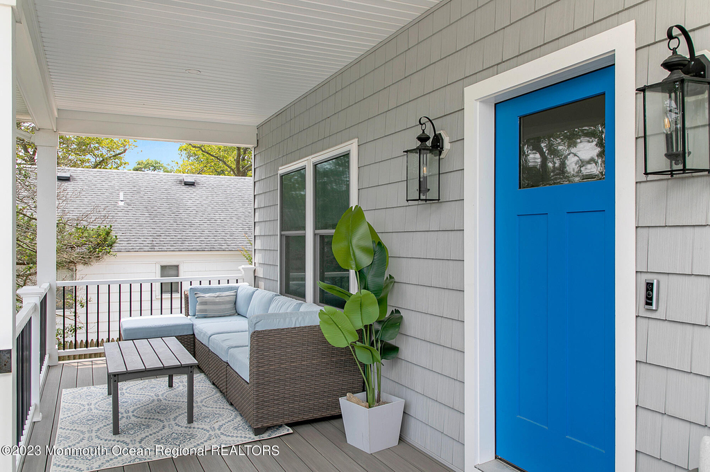516 Club Drive - Photo 22