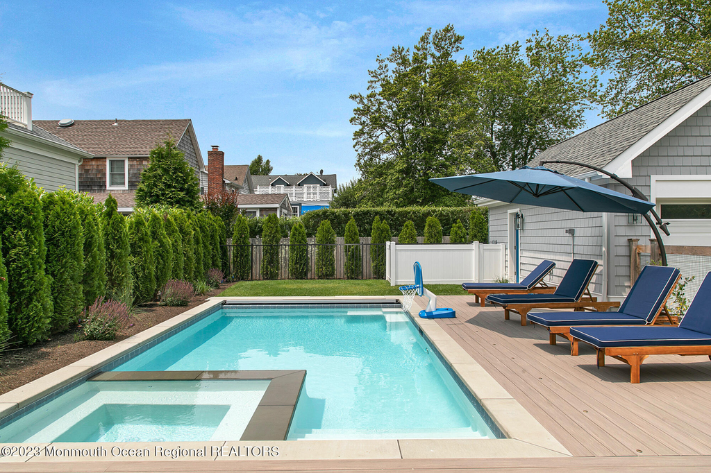 516 Club Drive - Photo 5
