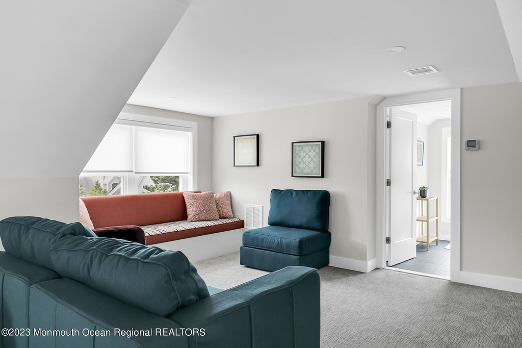 516 Club Drive - Photo 17