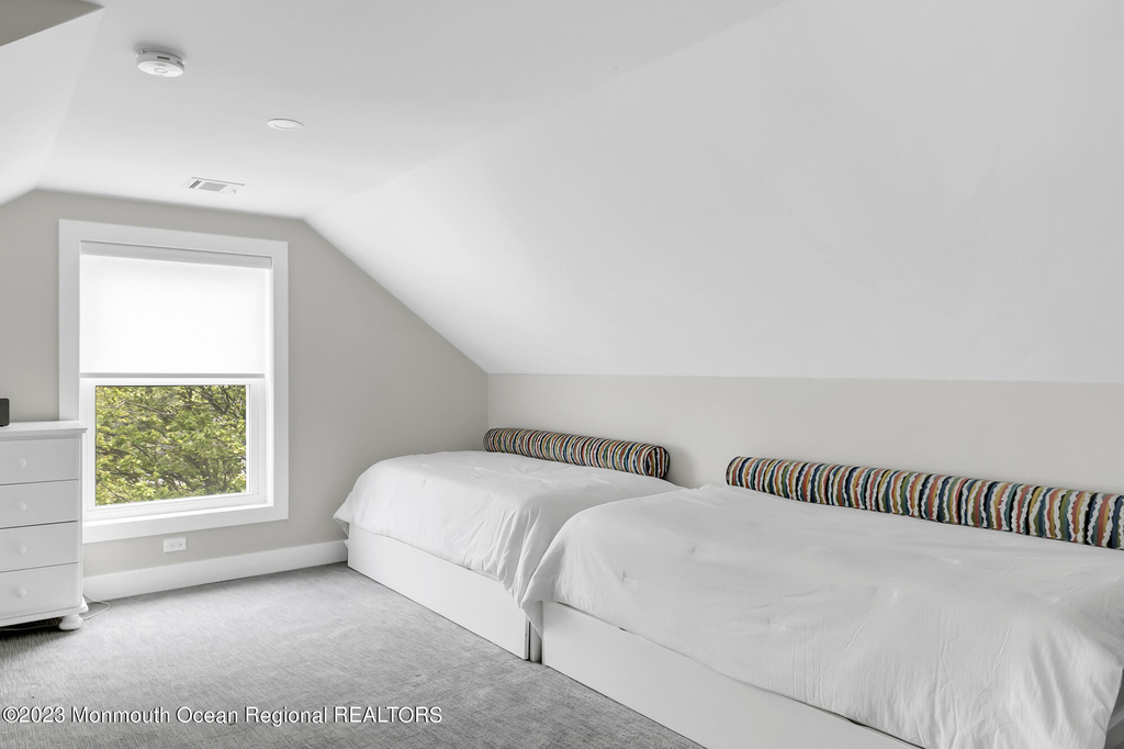 516 Club Drive - Photo 16