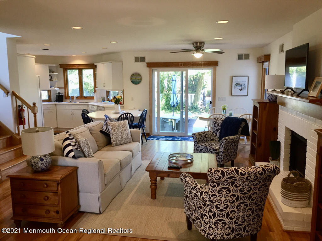 203 Stockton Boulevard - Photo 2
