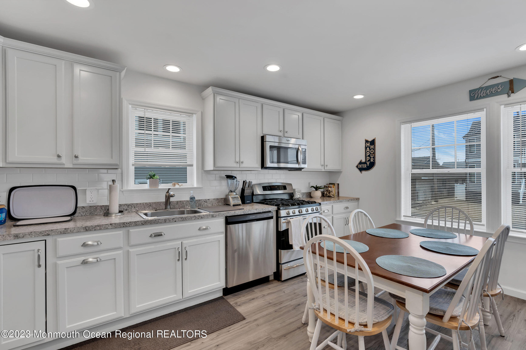 24 Virginia Avenue - Photo 12