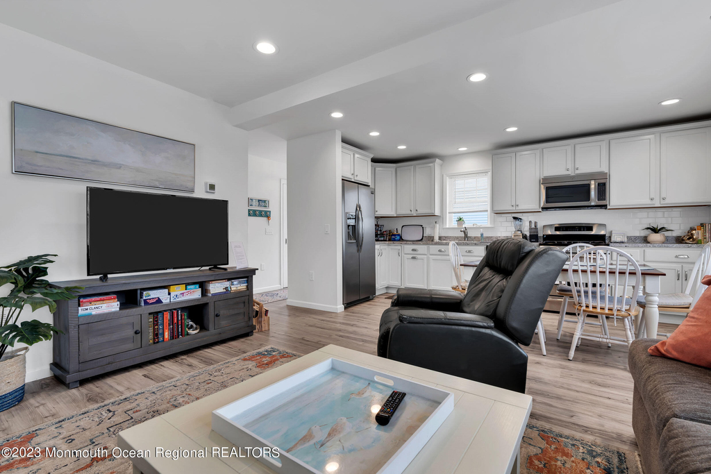 24 Virginia Avenue - Photo 10