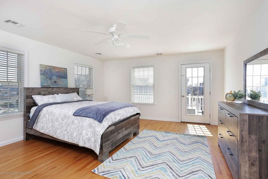111 York Avenue - Photo 22